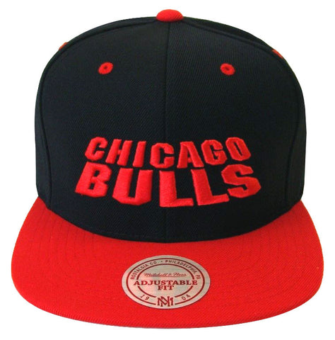 Chicago Bulls Snapback Mitchell & Ness Monolith Cap Hat Black Red - THE 4TH QUARTER