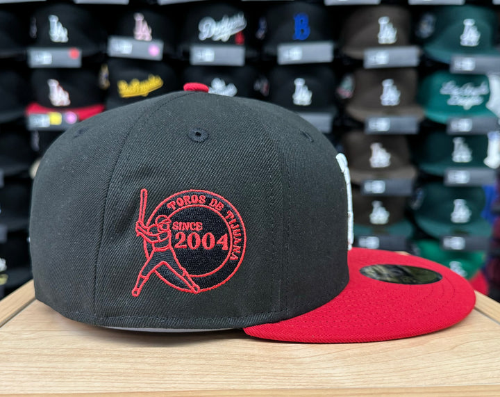 Toros de Tijuana New Era 59Fifty 04 Patch Fitted Black Red Hat Cap - THE 4TH QUARTER