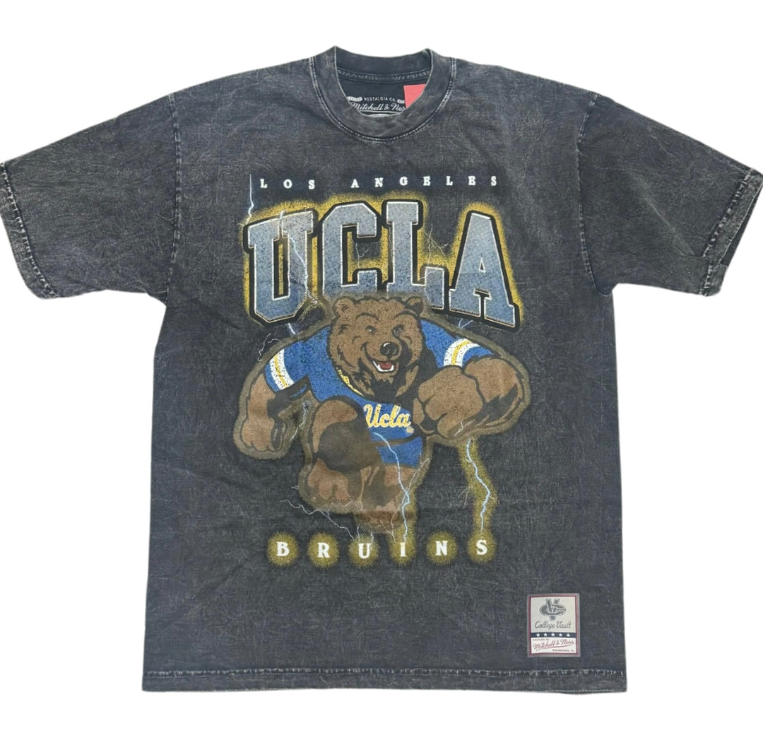 UCLA T-Shirt Mitchell & Ness Oversized Graphic Vintage Black - THE 4TH QUARTER