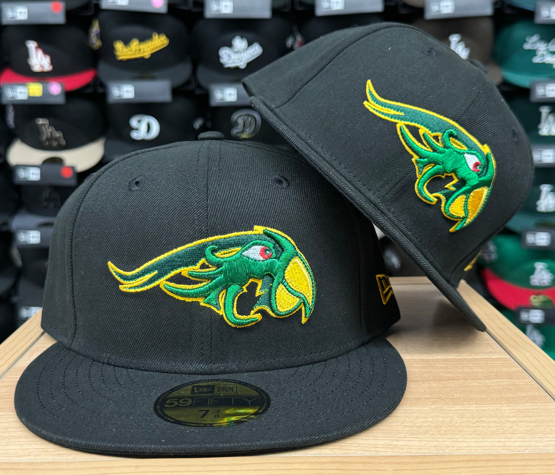 Pericos de Puebla New Era 59Fifty Fitted Black Hat Cap Black UV - THE 4TH QUARTER