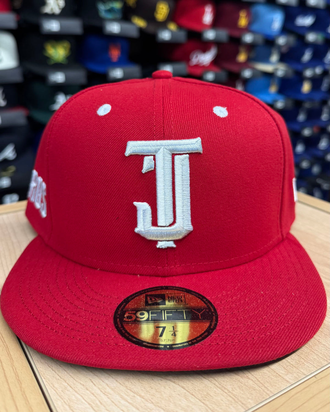 Toros de Tijuana Fitted New Era 59Fifty LMB 2026 Home Red Hat Cap - THE 4TH QUARTER