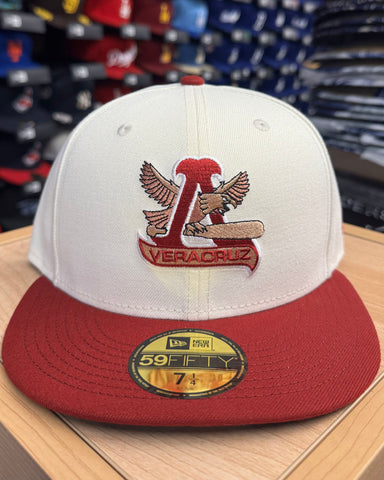 Aguilas de Veracrus Fitted New Era 59Fifty LMB 2026 Home Chrome Hat Cap - THE 4TH QUARTER