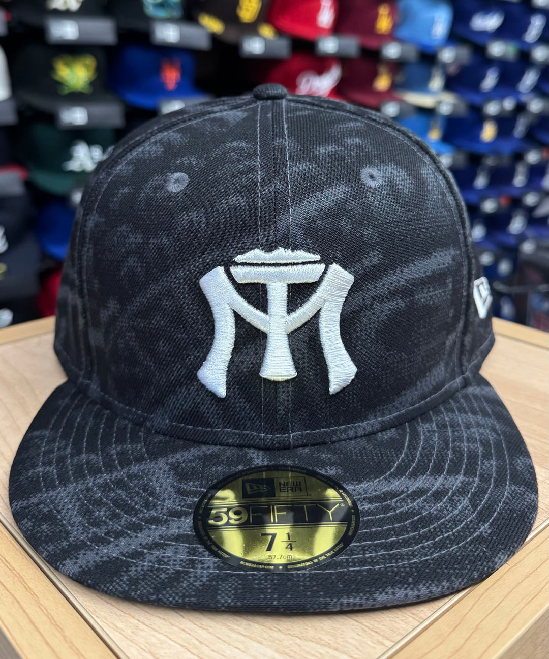 Sultanes de Monterrey Fitted New Era 59Fifty LMB 2026 Alternate Black Hat Cap - THE 4TH QUARTER