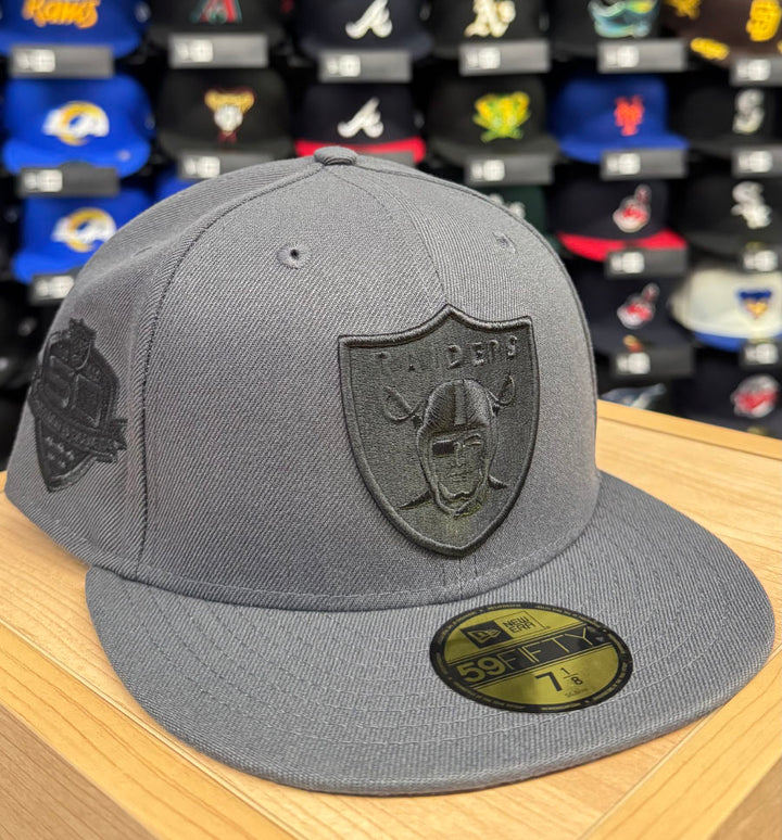 Raiders Fitted New Era 59Fifty Graphite Blackout Cap Hat Grey UV
