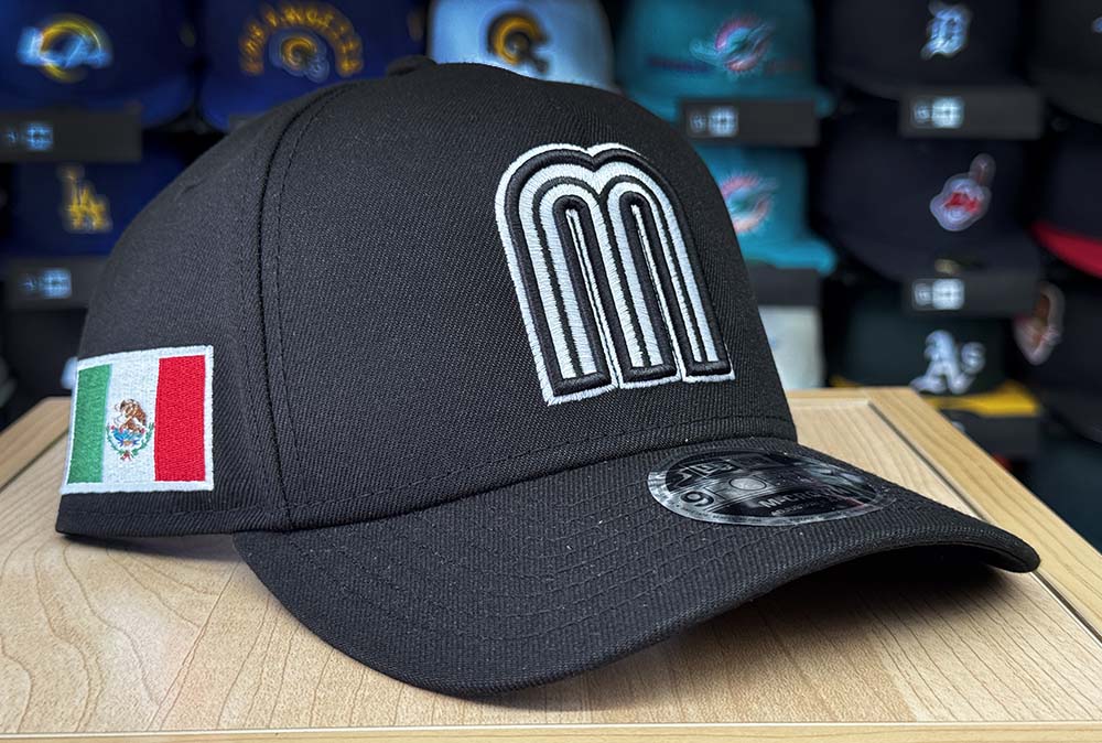 Mexico Snapback 9Forty New Era Mexico Flag Patch M-Crown Adjustable 2 Tone Hat Cap Black - THE 4TH QUARTER