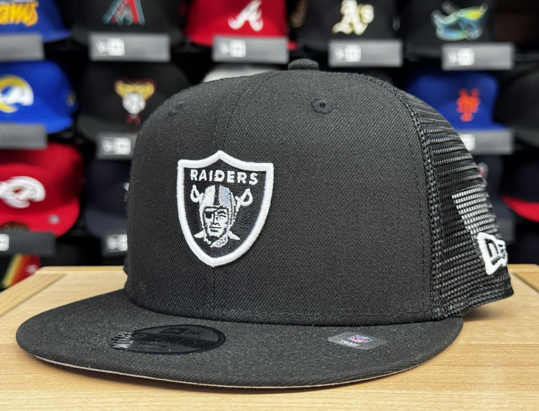 Raiders Youth Snapback New Era 9Fifty Mesh Trucker Black Cap Hat - THE 4TH QUARTER