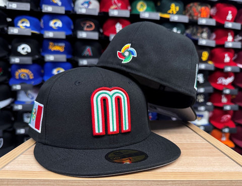 Mexico Fitted New Era 59FIFTY WBC Mexico Flag Black Hat Cap Grey UV