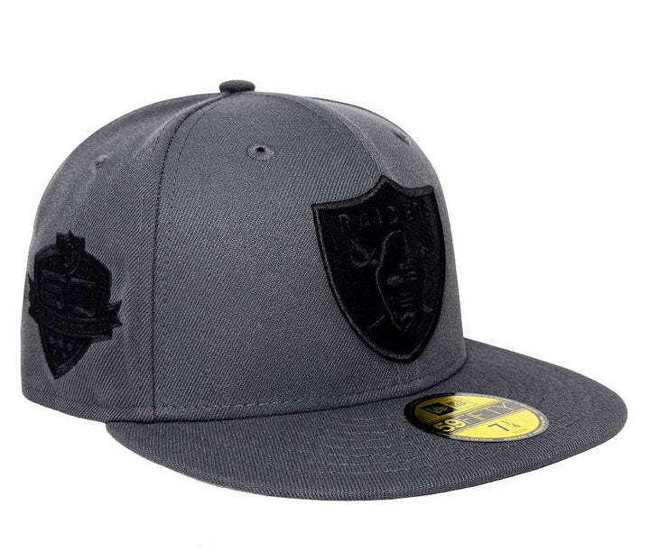 Raiders Fitted New Era 59Fifty Graphite Blackout Cap Hat Grey UV