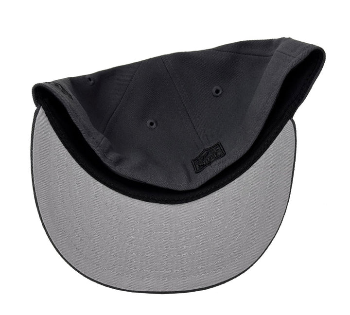 Raiders Fitted New Era 59Fifty Graphite Blackout Cap Hat Grey UV