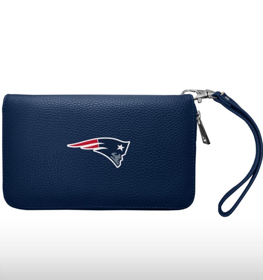 New England Patriots Womens Wallet Pebble Organizer - THE 4TH QUARTER