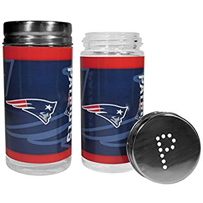 New England Patriots Salt & Pepper Shakers - THE 4TH QUARTER